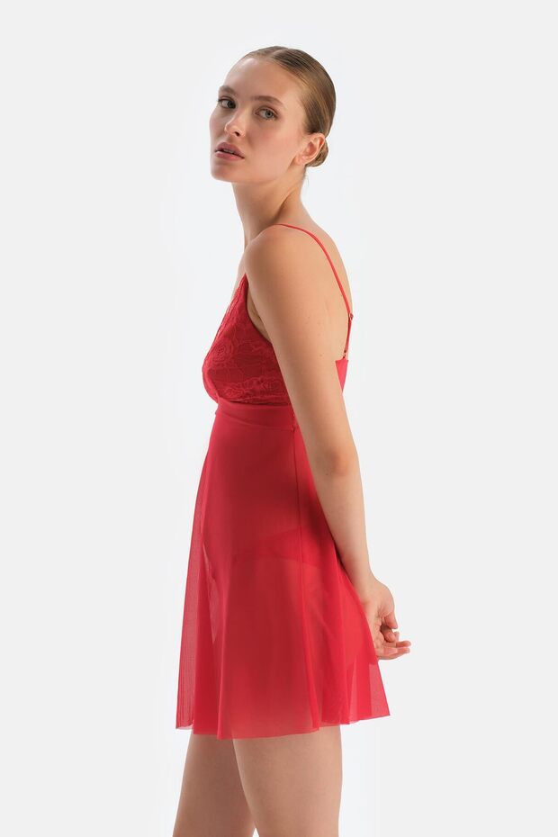 Kırmızı Dantelli Ve Tüllü Gecelik - 3