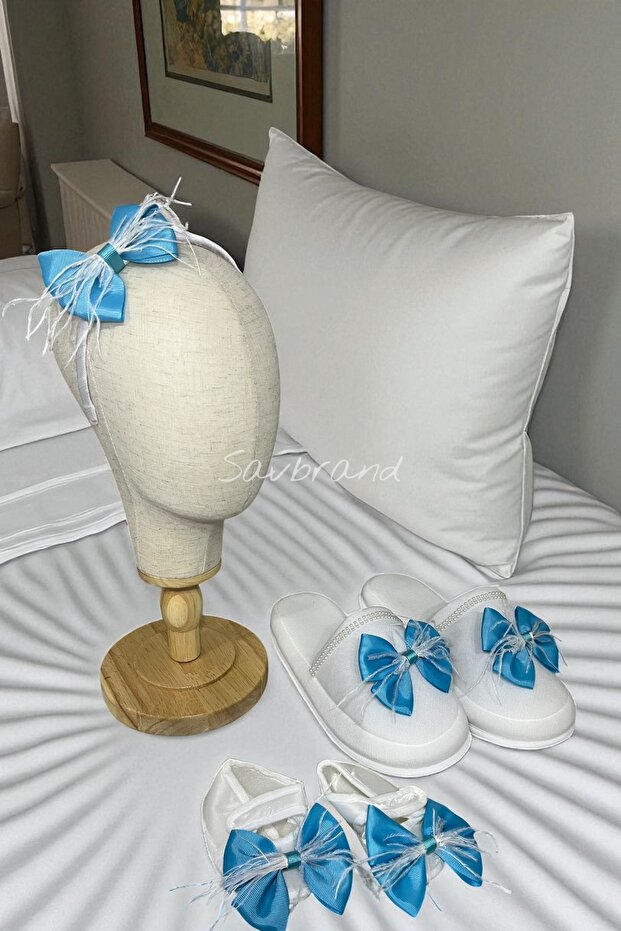 Bow Feathered Mother Maternity Slippers Crown and Booties Maternity Set (Set of 3)