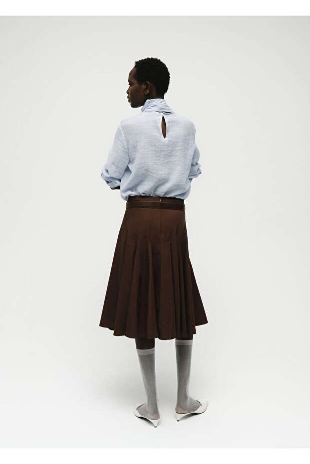 Fularlı dokulu bluz - 4