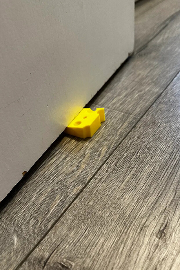 Peynir Şeklindeki Tasarımı İle Dikkat Çeken Kapı Stoper & Eğlenceli Tasarım - 3