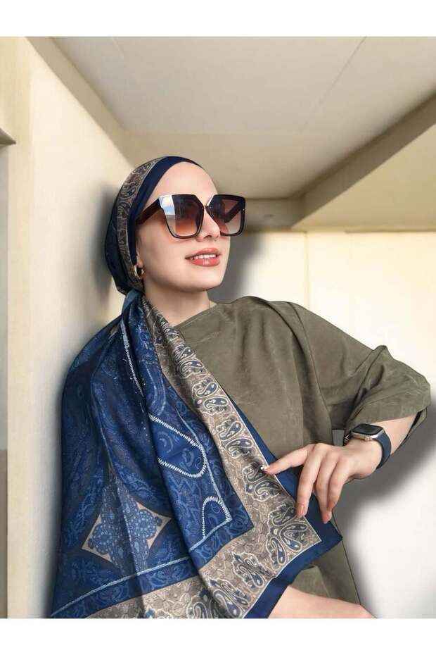 شال ناعم بنمط فيلا - أزرق داكن - 3
