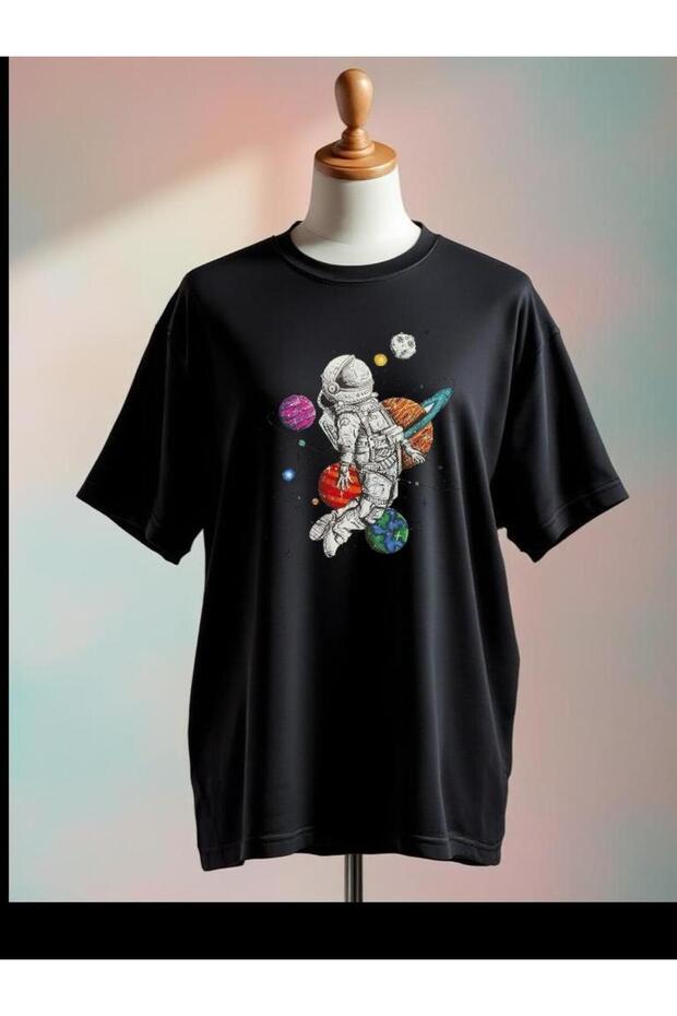 Astronaut Printed Oversize Black Tshirt