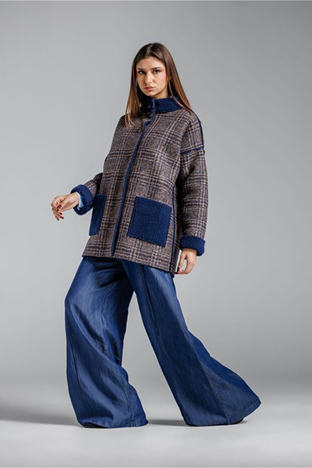 Oversized checkered fur jacket - 8