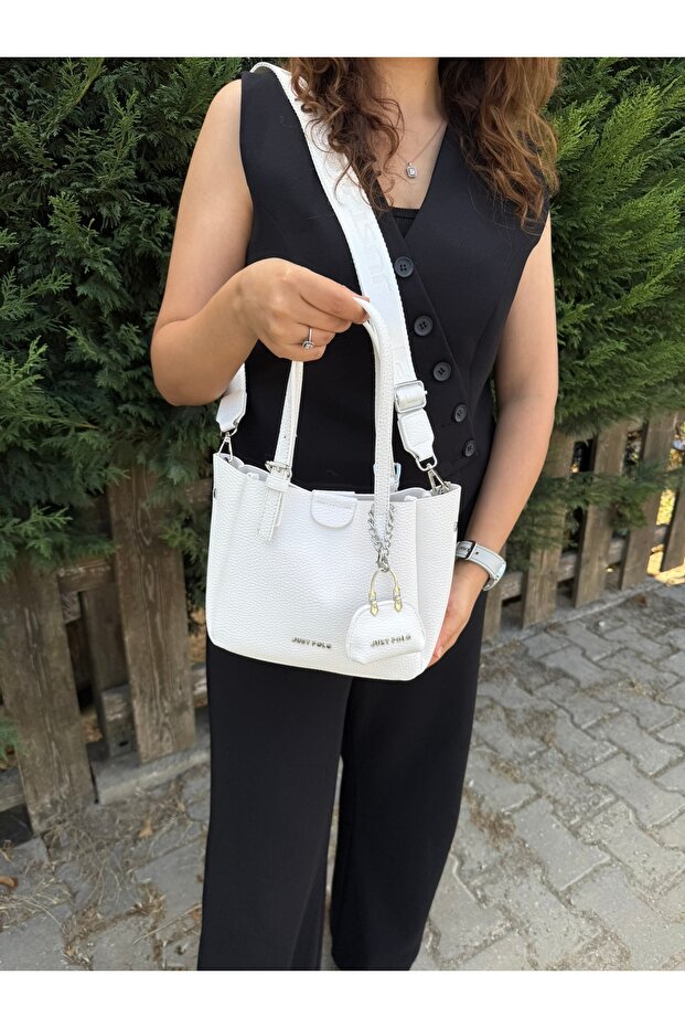 Original Genuine Women's White 3-Compartment Luxury & Luxurious Design Soft Leather Hand and Shoulder Bag Suitable for Daily Use