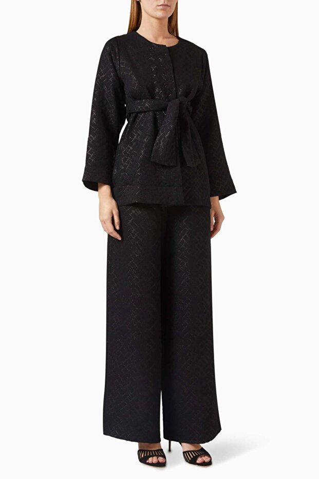 Stylish Two-Piece Set with Waist Tie and Practical Pocket Detail Ideal for Everyday Wear
