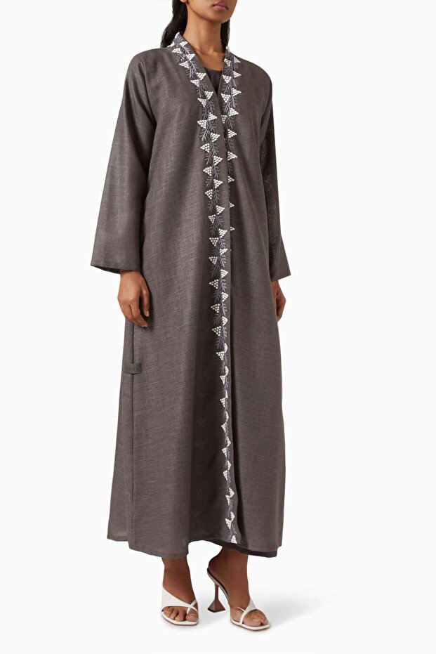 Elevate Your Casual and Chic Style with Breathable 3D Yarn Embroidered Abaya