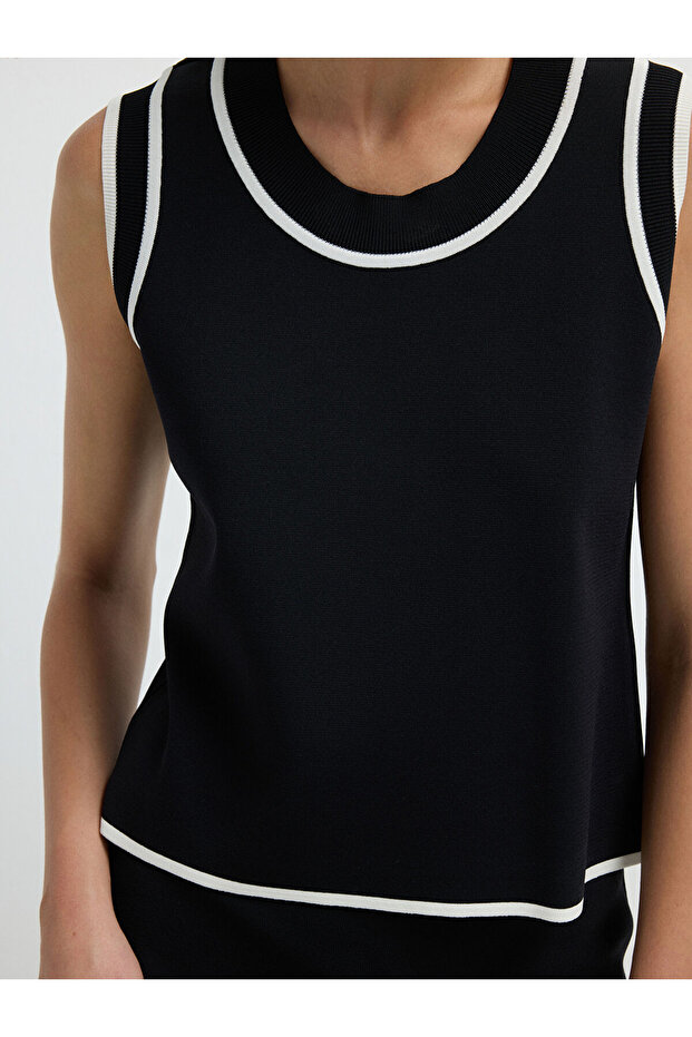 Şerit Detaylı Triko Bluz - 3