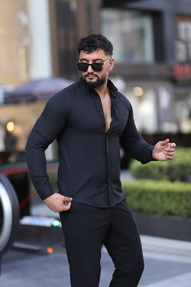 قميص قطني بياقة كلاسيكية وأكمام طويلة بتصميم نحيف مع أزرار مخفية