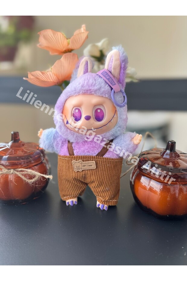 Lilienne Elbiseli Labubu Anahtarlık ( KARIŞIK GELMEKTEDİR ) - 1