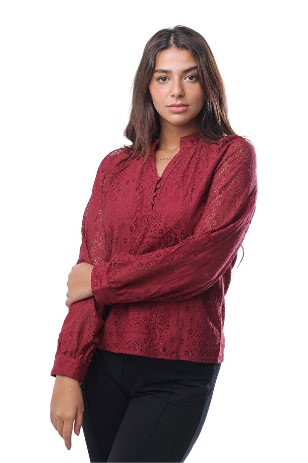 Beautiful lace blouse - 2
