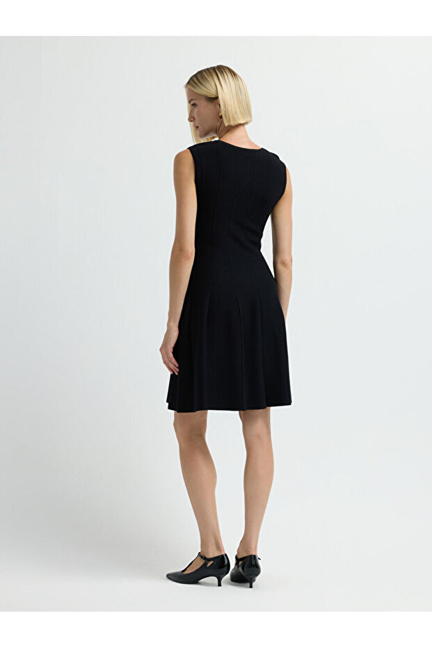 Kolsuz Triko Elbise - 5