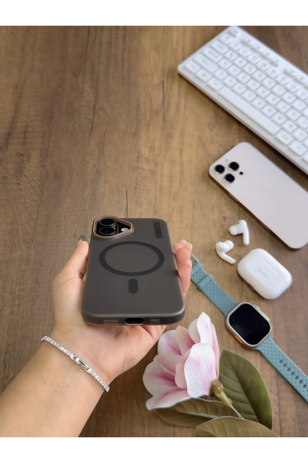 iPhone 16 Magsafe Compatible Matte Hard Klein Case - 5