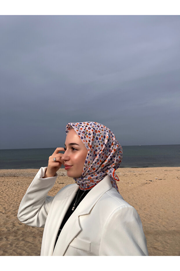 وشاح بنمط زهور برتقالية-حمراء - 3