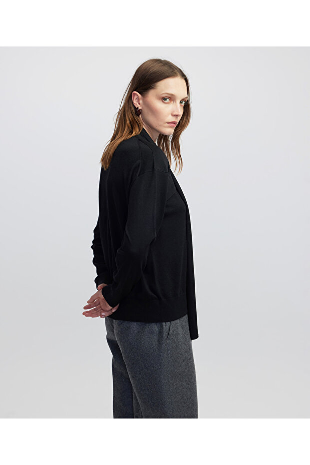 Atkılı V yaka triko - 5