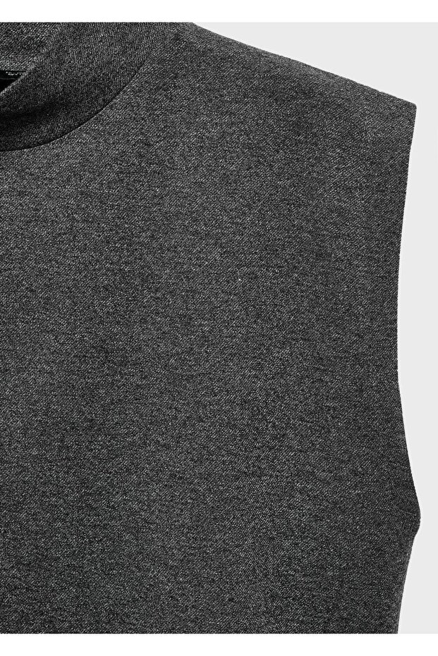 Yüksek yakalı bluz - 8