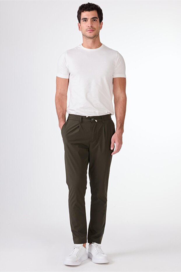 Khaki lace-up pleated jogger men's pants