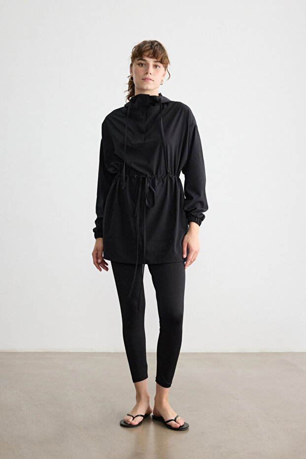 SİYAH KAPÜŞONLU MAYO - 2