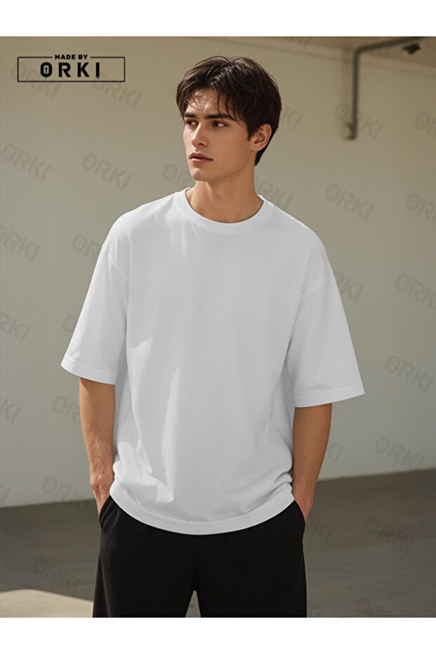 Power Fit - Oversize White T-Shirt & Black Pants Jogger Men's Tracksuit Set