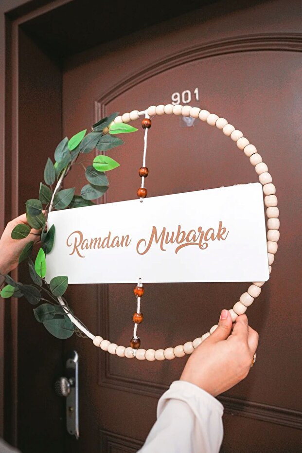 Door hanger decoration