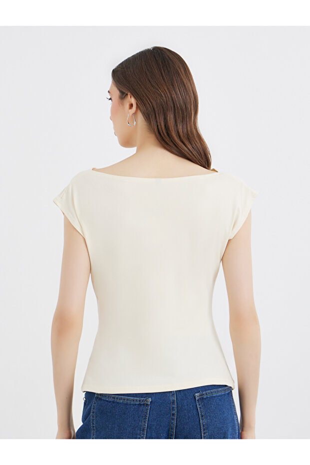 بلوزة سادة بدون أكمام - 4