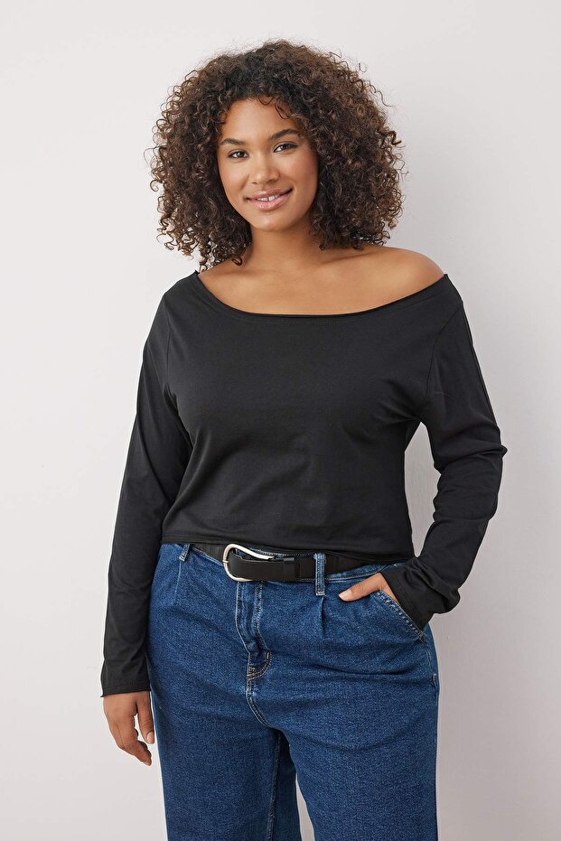 Siyah-Beyaz 2'li Paket %100 Pamuk Asimetrik Kayık Yaka Crop Örme T-Shirt TBBAW26BF00001 - 4