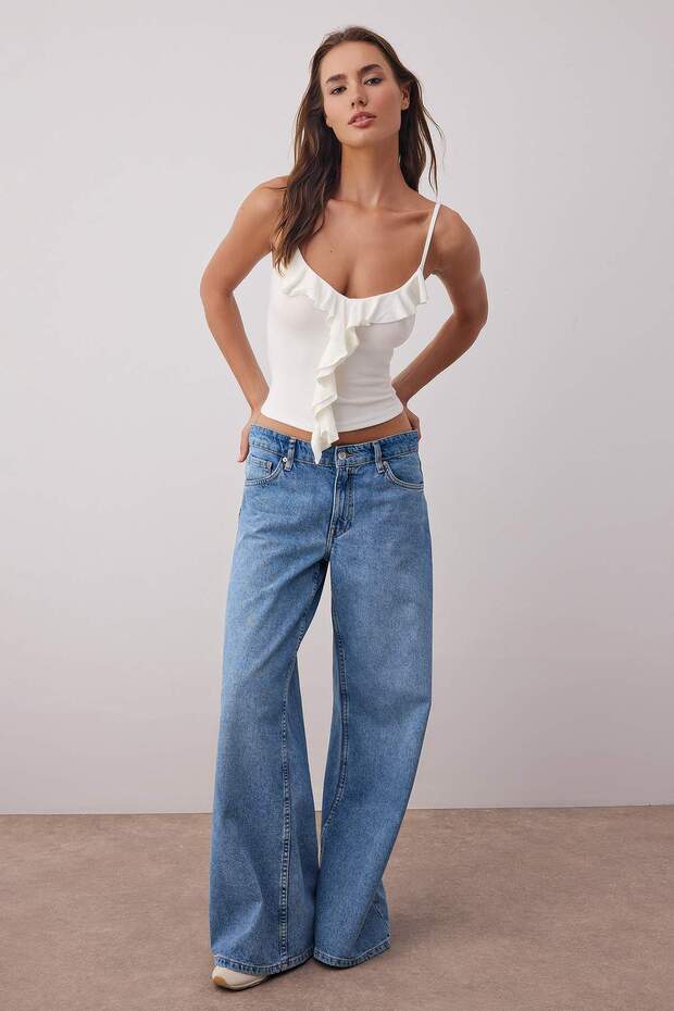 Ekru Askılı Fırfırlı Fitted/Vücuda Oturan Örme Bluz TWOSS25BZ00601 - 2