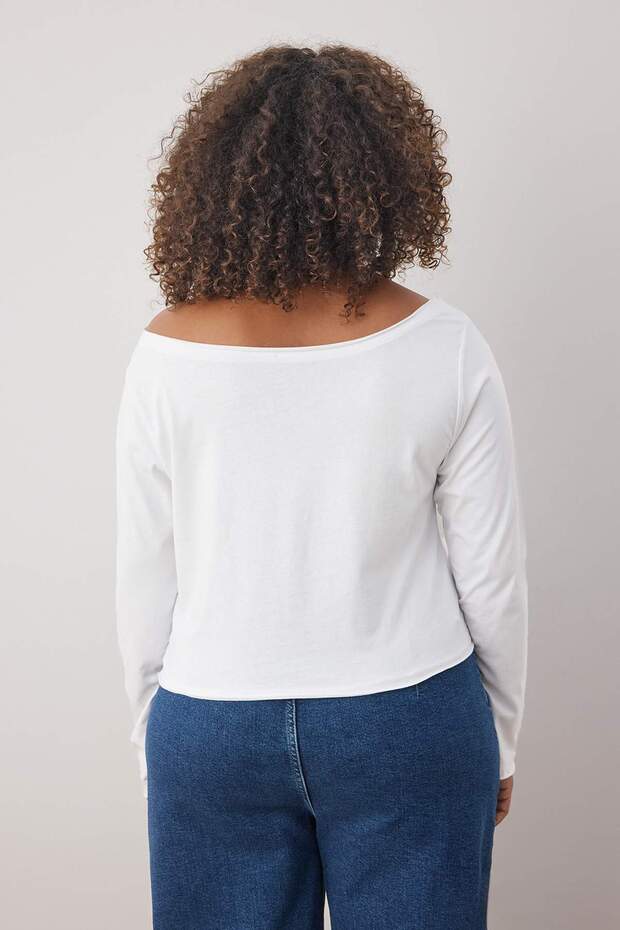 Siyah-Beyaz 2'li Paket %100 Pamuk Asimetrik Kayık Yaka Crop Örme T-Shirt TBBAW26BF00001 - 3
