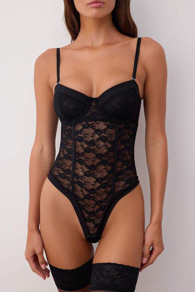 Siyah Dantel Pencere/Cut Out Detaylı Örme Body THMAW26BD00002 - 3
