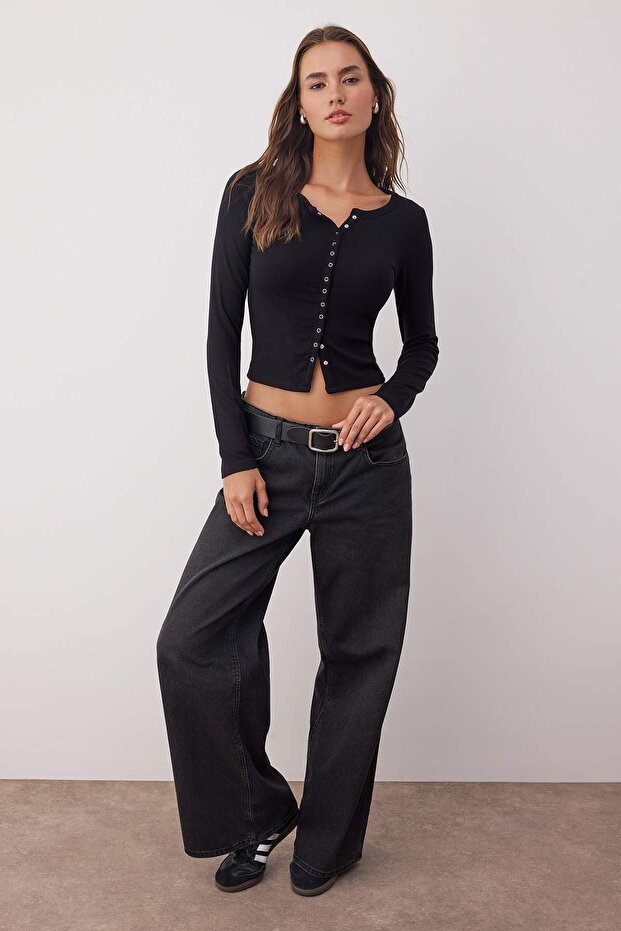 Siyah Önü Full Çıtçıtlı Fitted/Vücuda Oturan Örme Bluz TWOAW26BZ00193 - 2