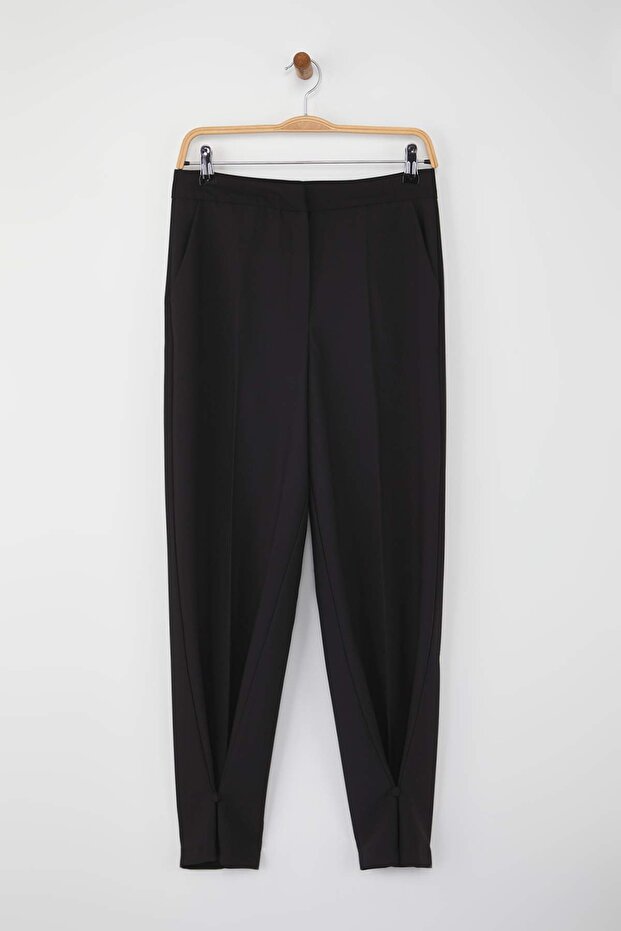 Siyah Paça Düğme Detaylı Wide Leg ve Havuç Olabilen Kumaş Pantolon TWOAW26PL00032 - 5