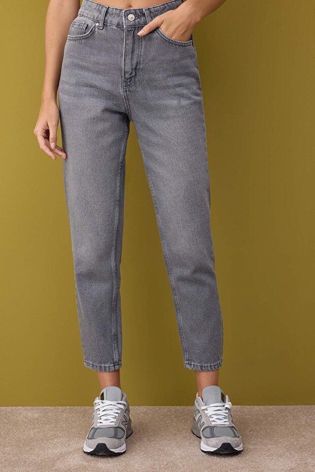 Gri Yüksek Bel Mom %100 Pamuk Non-Stretch Jeans TWOAW26JE00059 - 3