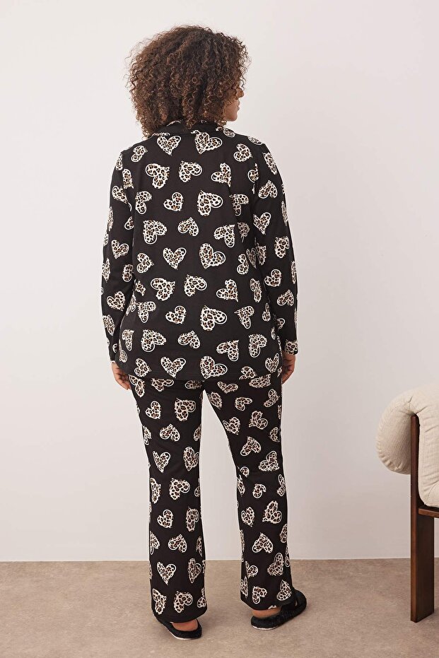 Siyah %100 Pamuklu Kalp & Leopar Desenli Gömlek-Pantolon Örme Pijama Takımı TBBAW26AI00017 - 4