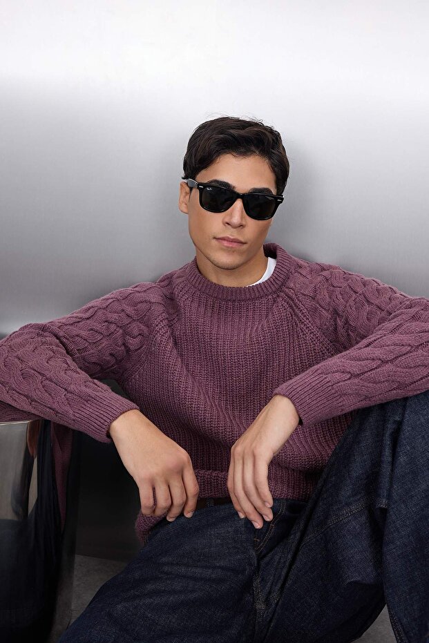 Dusty Rose Lässiger Unisex-Pullover mit normaler Passform aus Wolle mit Rundhalsausschnitt und Haarstrickdetail TMNAW22KZ2059 - 1