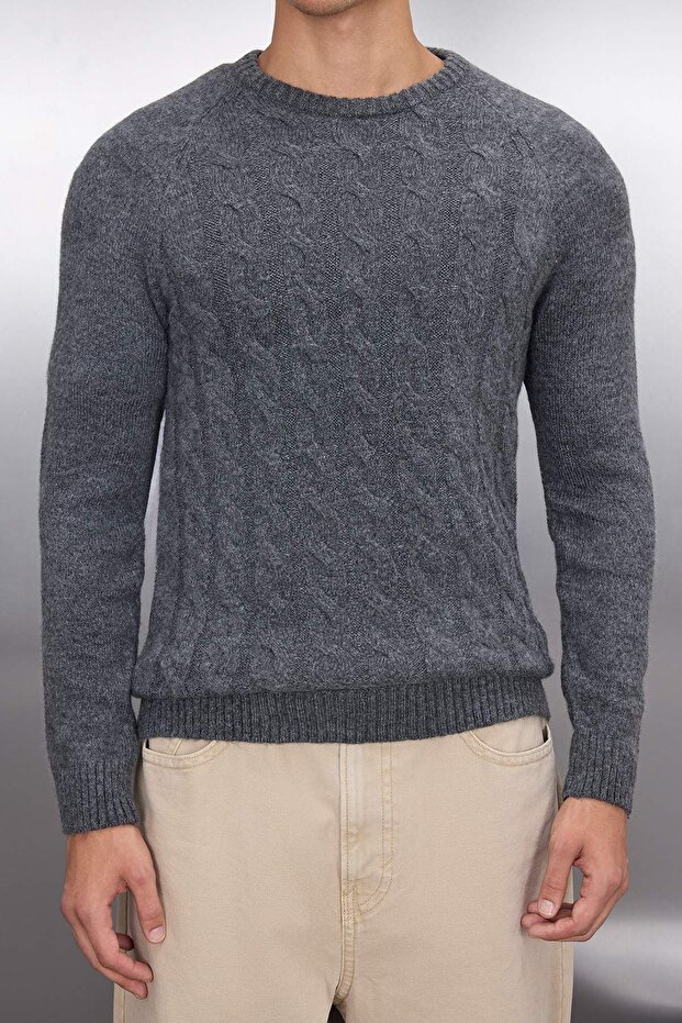 Antrasit Slim Fit Bisiklet Yaka Saç Örgü Triko Kazak TMNAW25KZ00012 - 3