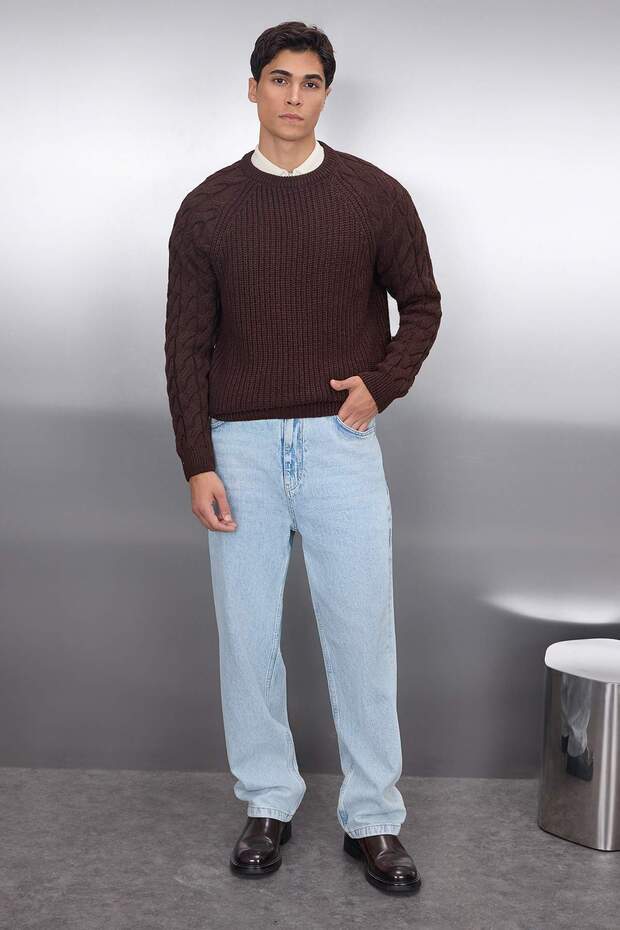 Kahverengi Casual Unisex Regular Fit Bisiklet Yaka Yünlü Saç Örgü Triko Kazak TMNAW22KZ2059