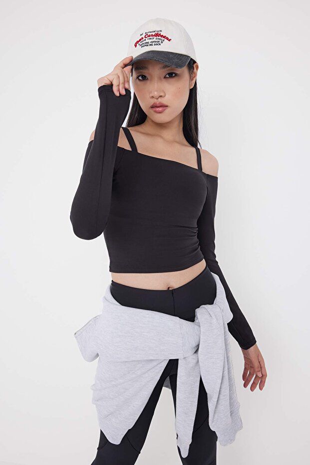 Teen Siyah Soft Fırçalı Kumaş Askı Detaylı İçi Pedli Spor Örme Üst/Bluz THMAW26BZ00003 - 2