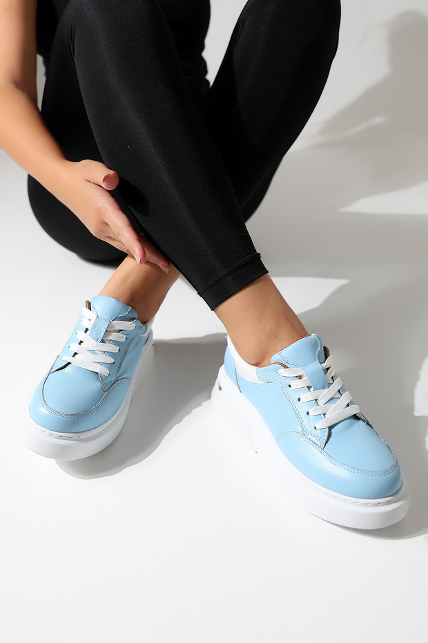 100% Leather Thick Sole Full Mold Comfortable Women's Sports Shoes Sneaker