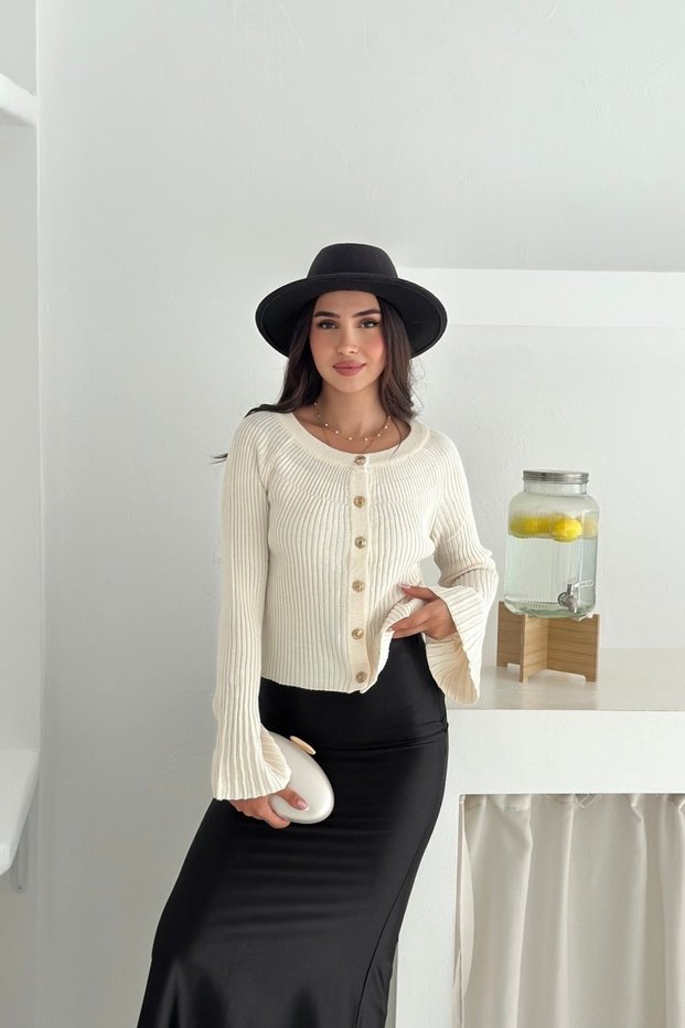 Spanish Sleeve Boat Neck Knitwear Cardigan Aw25Hi0003