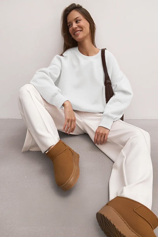 Kadın Ekru Basic Crop Kesim Sweatshirt - 1