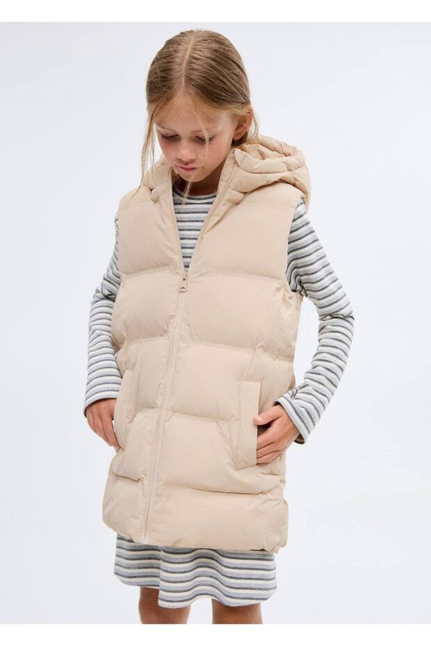 Kapüşonlu kapitone yelek - 1