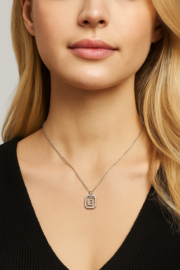 Harf Kolye Frame Taşlı E Harfi Gümüş Kolye - 2