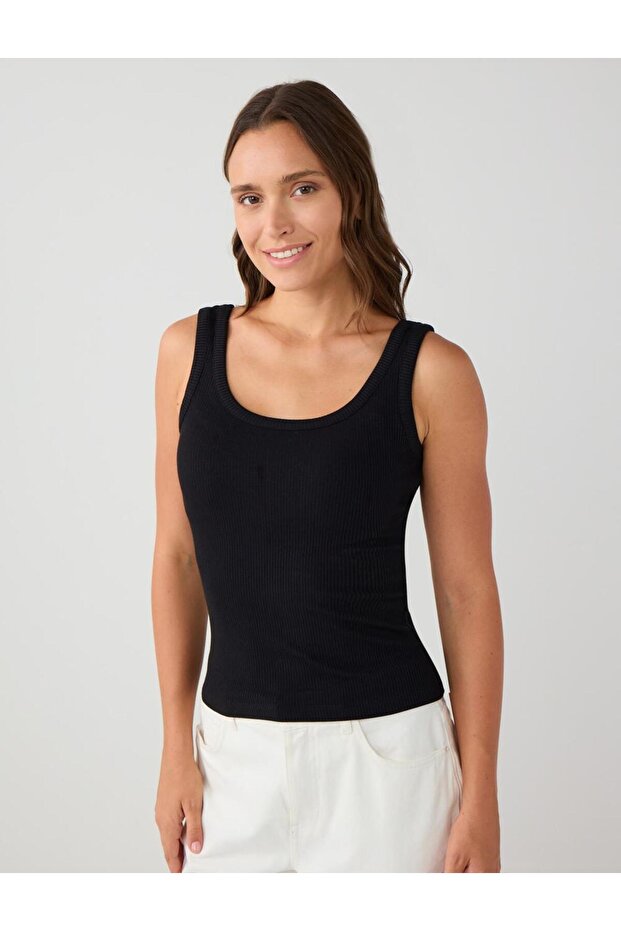 Siyah Dar Kesim U Yaka Örme Atlet - 1