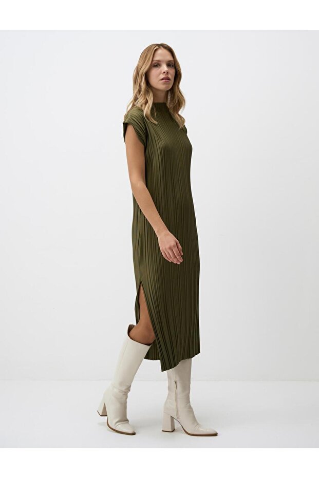 Haki Sıfır Yaka Rahat Kesim Piliseli Örme Midi Elbise - 3