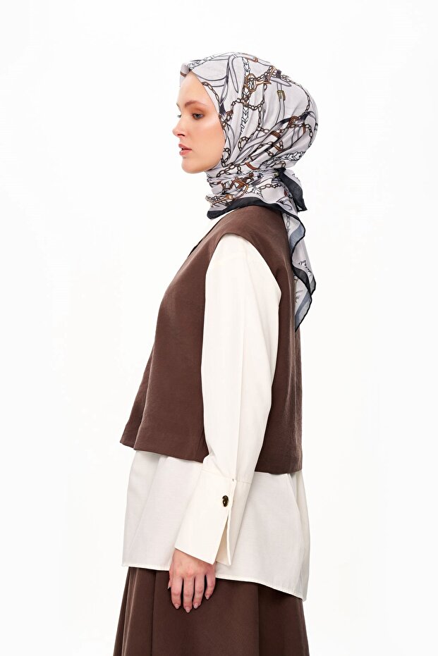 Chaine Eternelle Superior Soft Chain Patterned Square Scarf Gray - 3