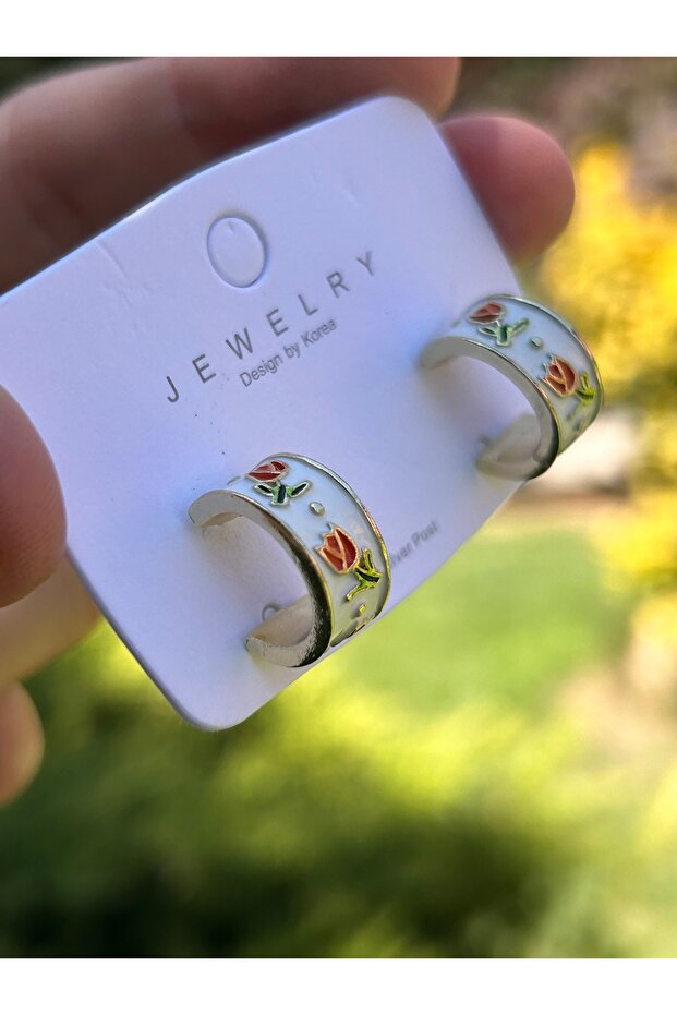 Bym604 White Ground Tulip Pattern Steel Retro C Model French Style Women's Earrings