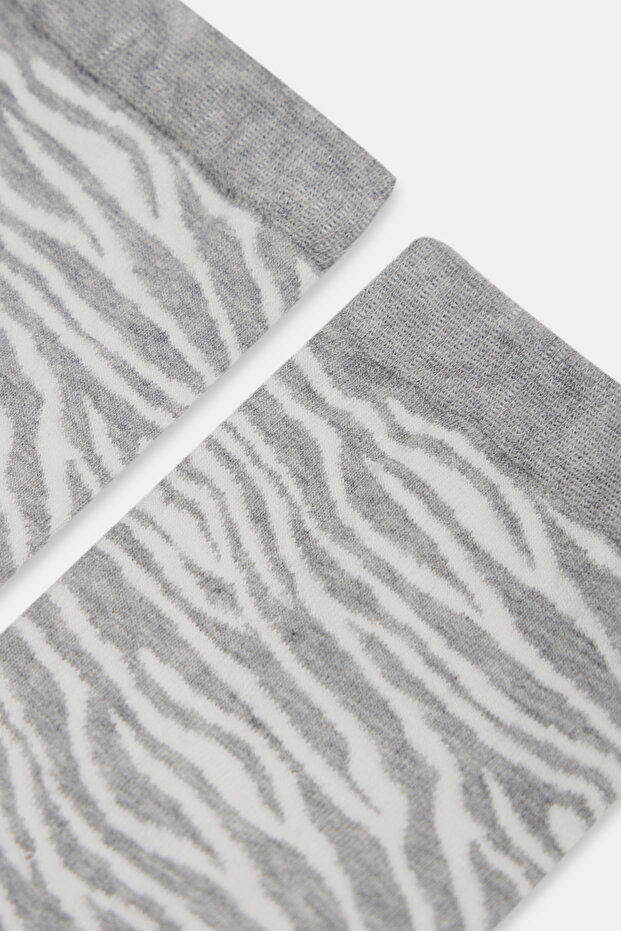 Gri Desenli Çorap - 2