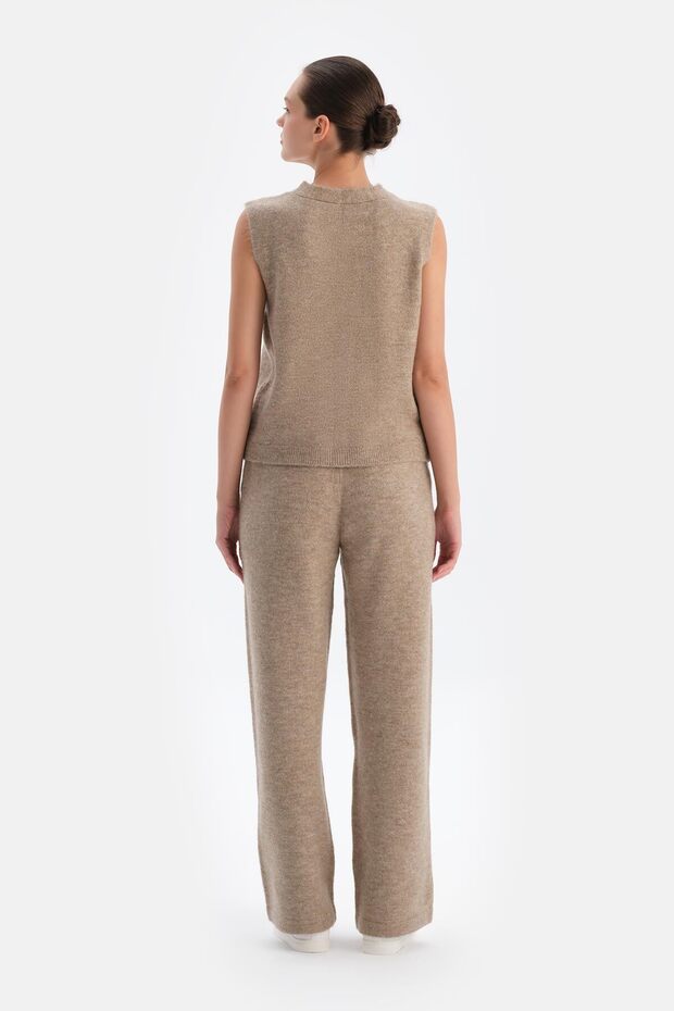 Beige V-Neck Buttoned Wool Vest - 2