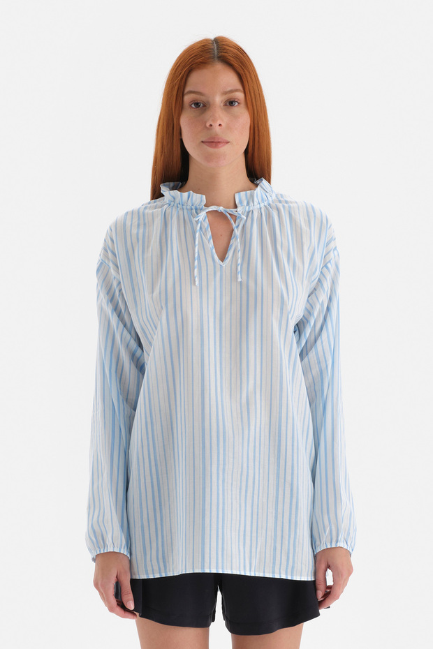 قميص منقوش بخط أبيض - 1