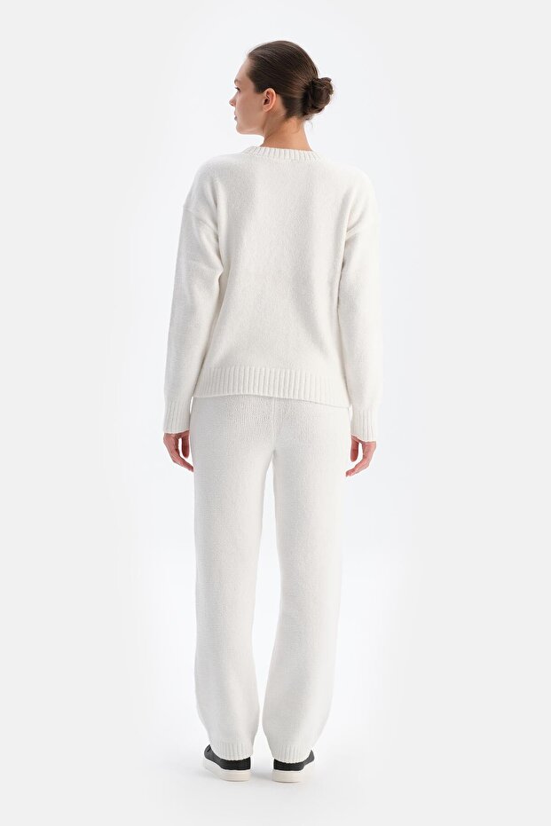 Beyaz Polar Sweatshırt - 2