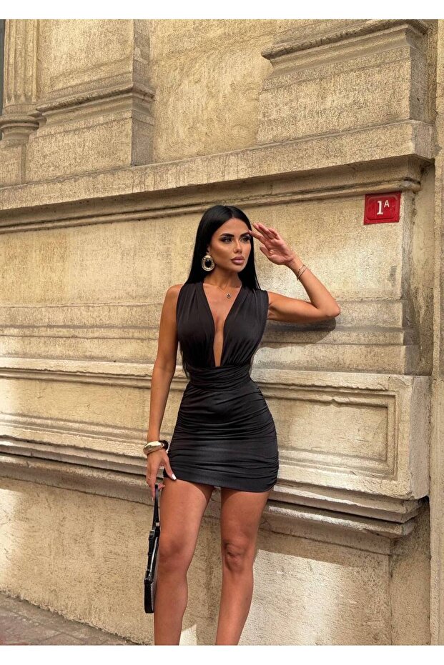 Full Lycra boyundan bağlamalı Çeşitli Şekillerde Bağlanabilir derin dekolteli mini elbise - 1